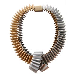 kunstgewerbemuseum berlin schmuck_ausstellung italien kulturinstitut
